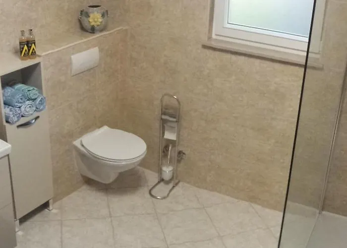 Torac * Каштела