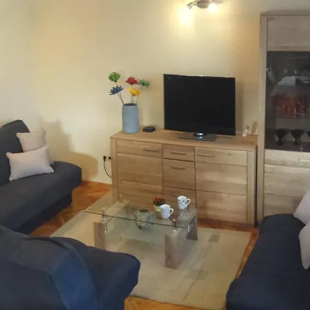 Apartament Torac *